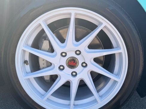 Used 2022 Tesla Model 3 Long Range AWD/4WD image 18