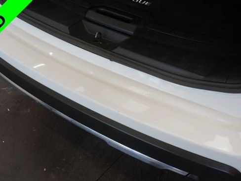 Used 2017 Nissan Rogue SV image 42