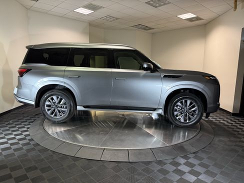 New 2026 INFINITI QX80 Pure RWD image 8