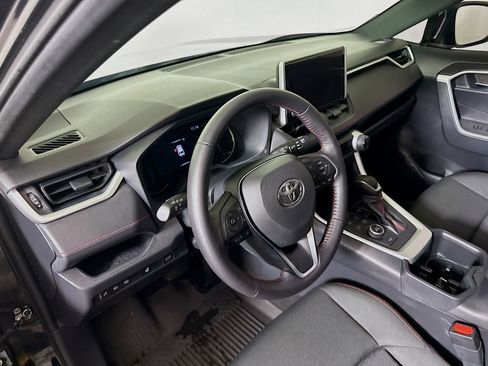 Certified 2025 Toyota RAV4 SE image 10