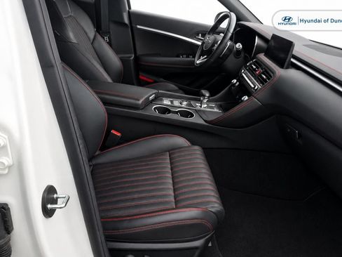 Used 2024 Genesis G70 3.3T Advanced RWD image 12