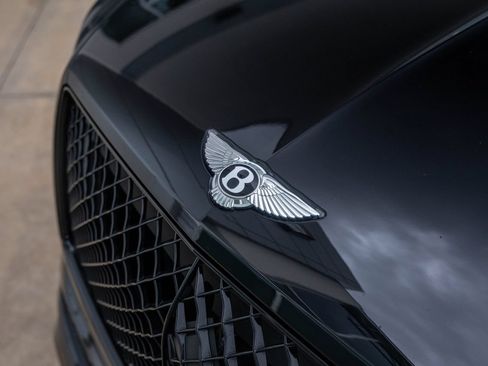 Certified 2024 Bentley Bentayga AWD/4WD image 20