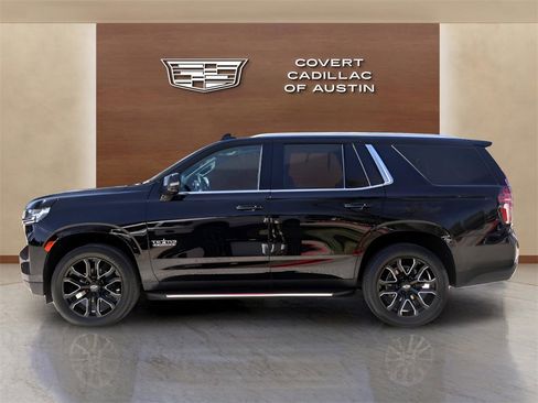 Used 2021 Chevrolet Tahoe LT w/ LT Signature Package image 2