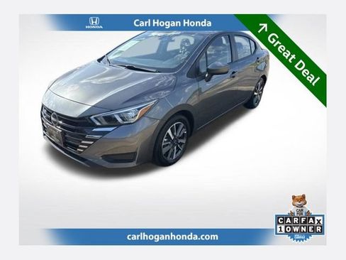 Used 2024 Nissan Versa SV FWD image 1