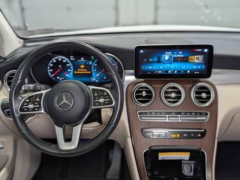 Used 2022 Mercedes-Benz GLC 300 GLC 300 image 5