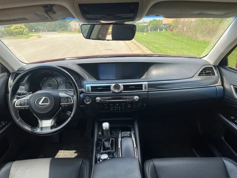 Used 2017 Lexus GS 200t w/ Preferred Accessory Package RWD image 5