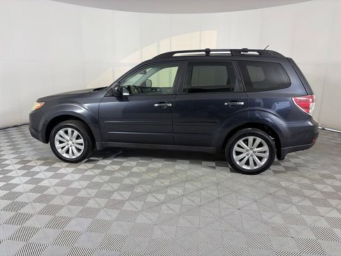 Used 2012 Subaru Forester 2.5X Premium w/ Popular Pkg 3 image 4