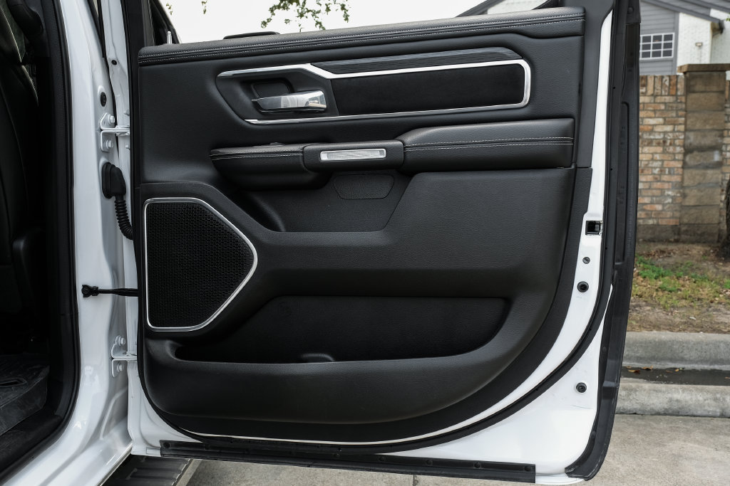 Used 2023 RAM 1500 Laramie AWD/4WD image 62