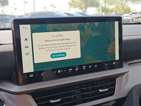 New 2025 Ford Explorer Active image 13