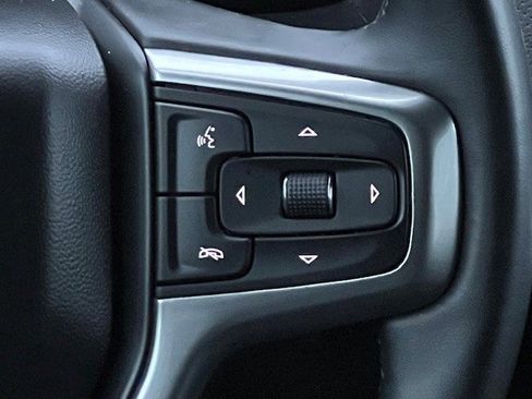 Used 2024 Chevrolet Suburban Premier image 30