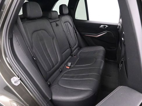 Used 2022 BMW X5 xDrive40i w/ M Sport Package AWD/4WD image 22