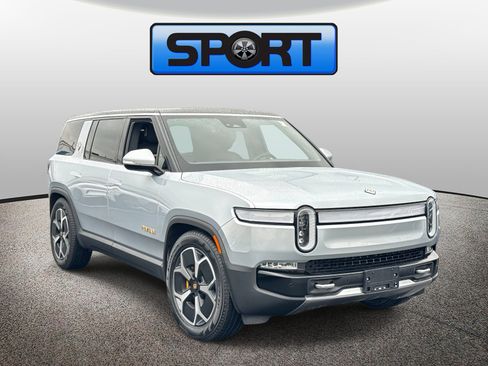 Used 2023 Rivian R1S Adventure image 25