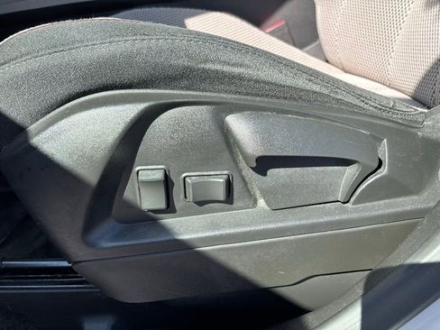 Used 2017 GMC Terrain SLE image 16