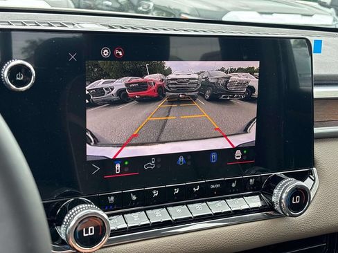 New 2026 GMC Canyon Denali AWD/4WD image 13