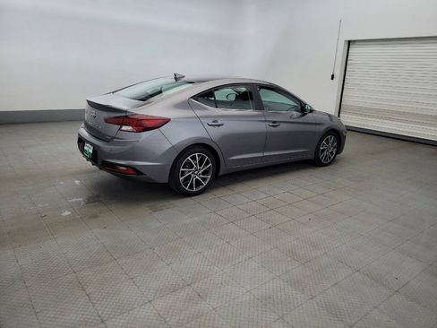 Used 2019 Hyundai Elantra Limited w/ Ultimate Package 02 FWD image 10