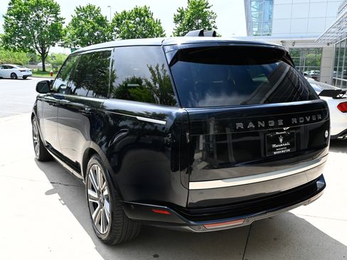 Used 2023 Land Rover Range Rover SV AWD/4WD image 7