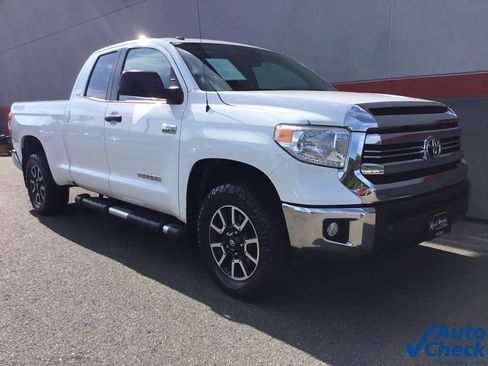 Used 2016 Toyota Tundra SR5 w/ TRD Off Road Package image 3