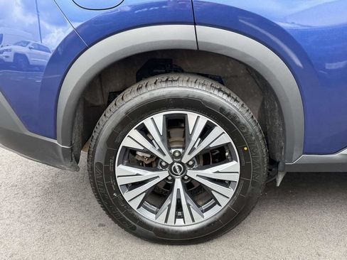 Used 2023 Nissan Rogue SV FWD image 11