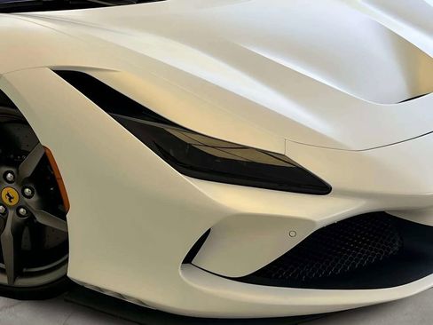 Used 2022 Ferrari F8 Tributo image 28