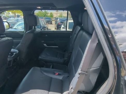 Used 2023 Toyota Sequoia Platinum AWD/4WD image 7