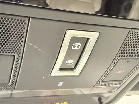 New 2025 Land Rover Discovery Sport Dynamic SE image 29