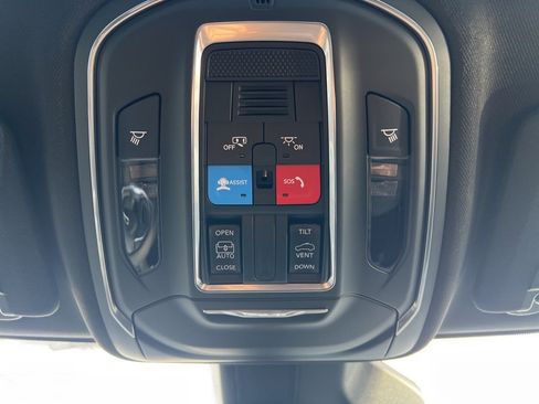 New 2025 Jeep Grand Cherokee Laredo X image 33