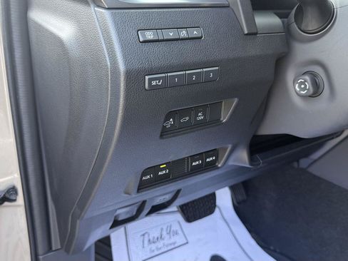 Used 2025 Lexus GX 550 AWD/4WD image 58