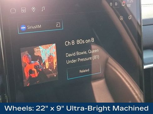 Used 2025 GMC Yukon Denali AWD/4WD image 12