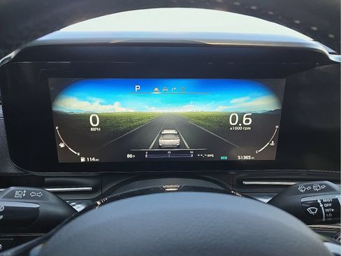 Used 2022 Kia Carnival SX Prestige FWD image 23