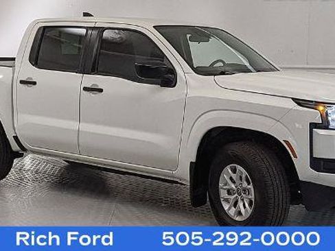 Used 2025 Nissan Frontier S AWD/4WD image 1