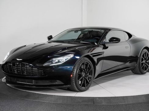 Used 2018 Aston Martin DB11 V12 image 6
