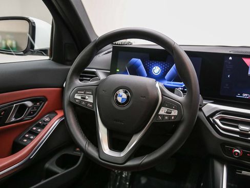 Used 2024 BMW 330i Sedan w/ Convenience Package RWD image 16