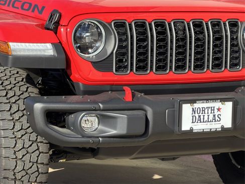 New 2025 Jeep Gladiator Rubicon image 8