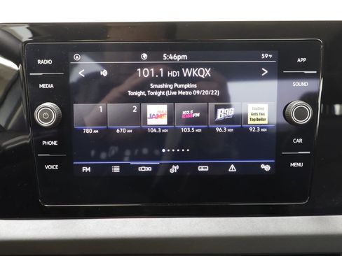 Used 2025 Volkswagen Jetta SE image 9