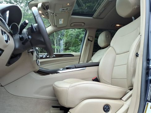 Used 2014 Mercedes-Benz ML 350 4MATIC image 7
