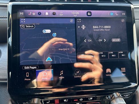 Used 2022 Jeep Grand Cherokee Overland image 12