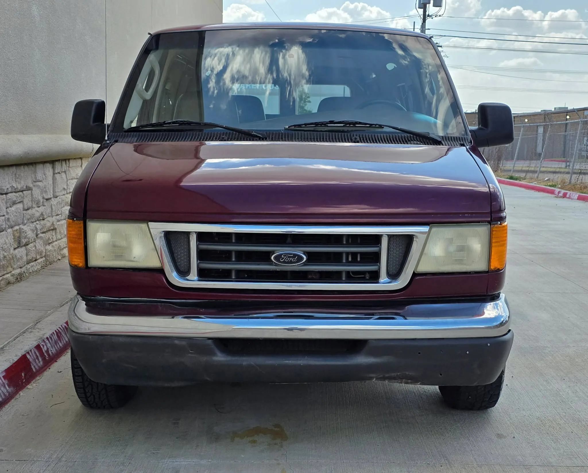 Used 2003 Ford E-150 and Econoline 150 RWD image 7