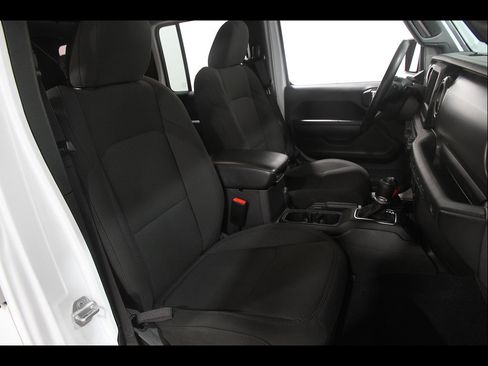 Used 2023 Jeep Wrangler Unlimited Sport AWD/4WD image 17