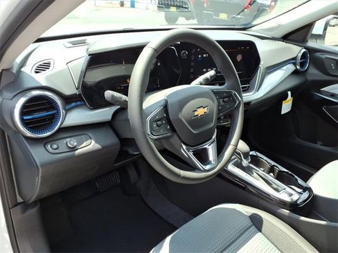 New 2026 Chevrolet Trax LT w/ Driver Confidence Package image 11