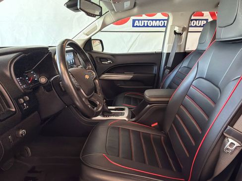 Used 2022 Chevrolet Colorado LT w/ Safety Package image 9