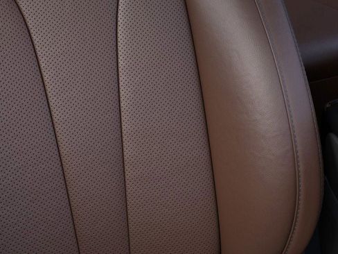 New 2022 Lincoln Nautilus Reserve w/ Luxury Package image 16