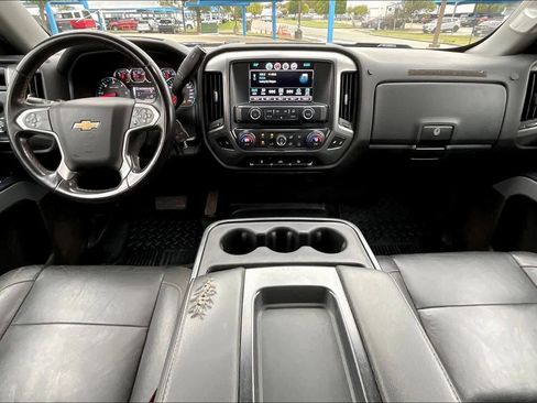 Used 2018 Chevrolet Silverado 1500 LT w/ Texas Edition image 15