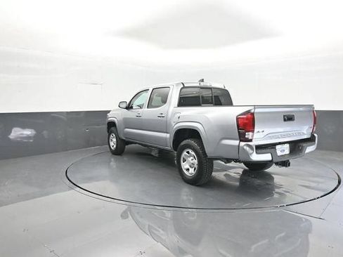 Used 2023 Toyota Tacoma SR AWD/4WD image 5