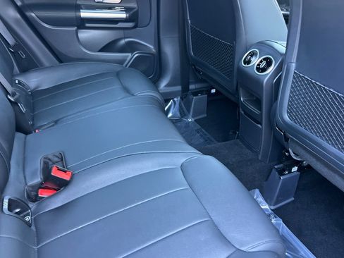 Certified 2026 Mercedes-Benz GLA 250 4MATIC image 31