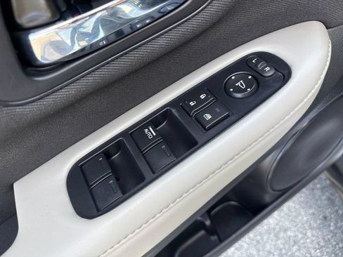 Used 2022 Honda HR-V LX image 10