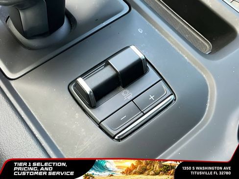 Used 2023 GMC Sierra 1500 Denali w/ Technology Package AWD/4WD image 28