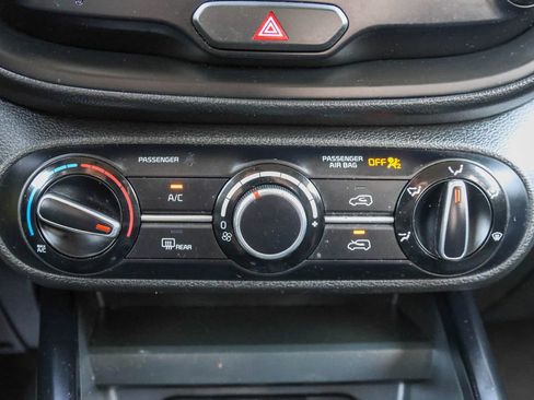 Used 2023 Kia Soul LX w/ Option Group 015 FWD image 22