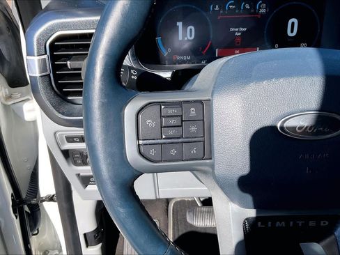 Used 2022 Ford F150 Limited image 22
