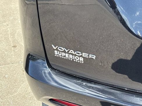 Used 2024 Chrysler Voyager LX FWD image 6
