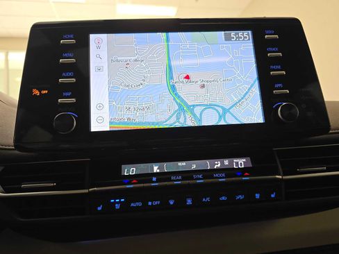 Certified 2024 Toyota Sienna Platinum AWD/4WD image 14